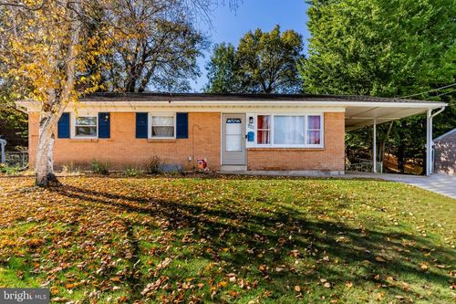 920 W Foxcroft Dr, Camp Hill, PA, 17011-1843 | Card Image