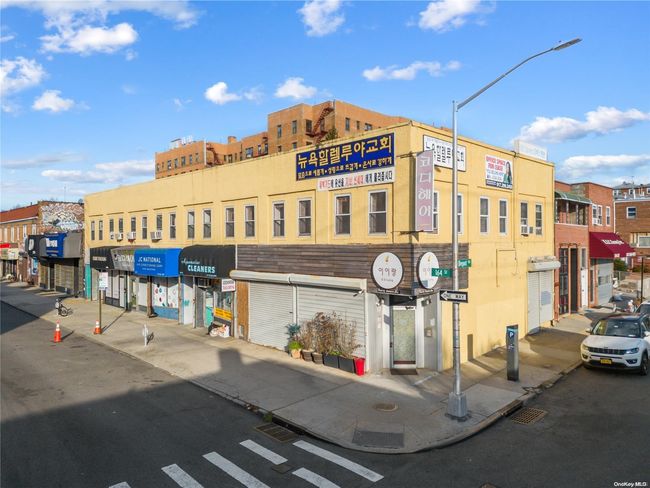 201 - 36-15 164 Th St, Home with 0 bedrooms, 0 bathrooms and null parking in Flushing NY | Image 6