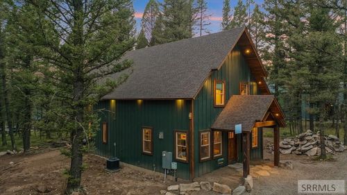 3542 Glen Tree Dr, Island Park, ID, 83429 | Card Image
