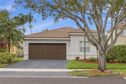 1039-1039 Bluewood Ter, Weston, FL, 33327-2053 | Card Image