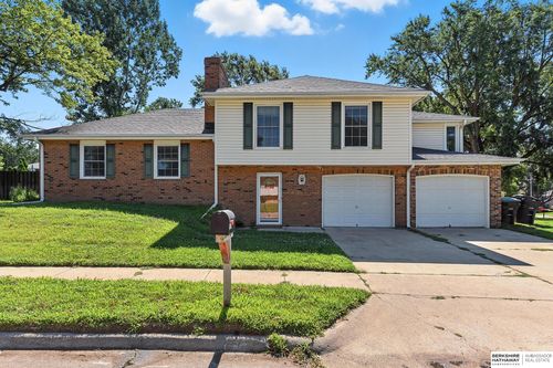 5417 S 107th St, Omaha, NE, 68127-2961 | Card Image