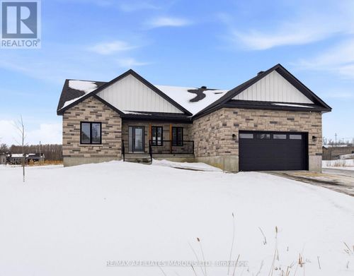 6836 James Cres, Summerstown, ON, K0C2E0 | Card Image