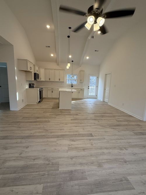 612 Hill Rd, Clarksville, TN, 37040-4112 | Card Image