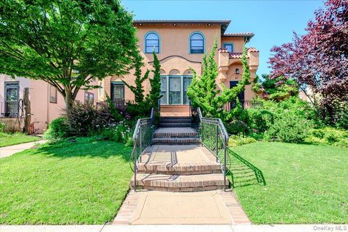 lower-47 E Penn Street, Long Beach, NY, 11561 | Card Image