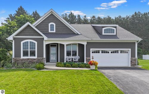 5055 S Colonial Dr, Traverse City, MI, 49685-6930 | Card Image