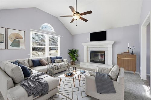 1214 Windcrest Ct, Grain Valley, MO, 64029-9390 | Card Image