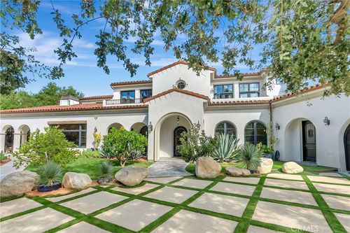 6451 Chesebro Rd, Agoura Hills, CA, 91301-2279 | Card Image