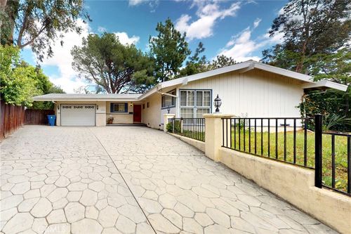 11918 Cameo Place, Granada Hills, CA, 91344 | Card Image