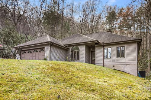 446 Silver Fox Ln, Pisgah Forest, NC, 28768-7755 | Card Image