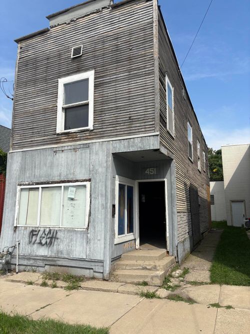 451 Carrier St, Grand Rapids, MI, 49505-5136 | Card Image