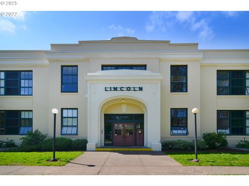 120-650 W 12th Ave, Eugene, OR, 97402-4000 | Card Image