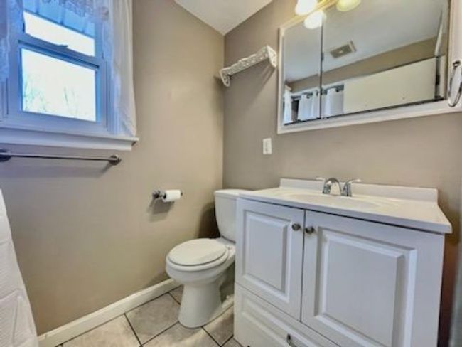 217 S Shady Ave, Condo with 3 bedrooms, 1 bathrooms and 1 parking in Houston PA | Image 19