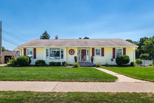 2204 Barlow Street, La Crosse, WI, 54601 | Card Image