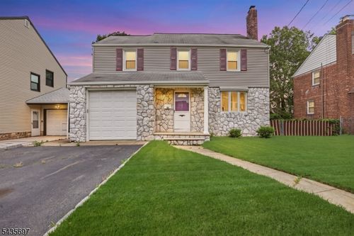 50 Reservoir Pl, Belleville, NJ, 07109-2112 | Card Image