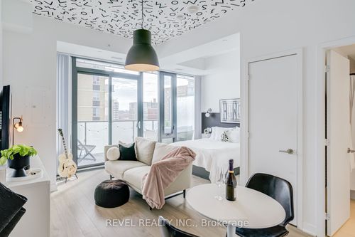 609-185 Roehampton Ave, Toronto, ON, M4P0C6 | Card Image