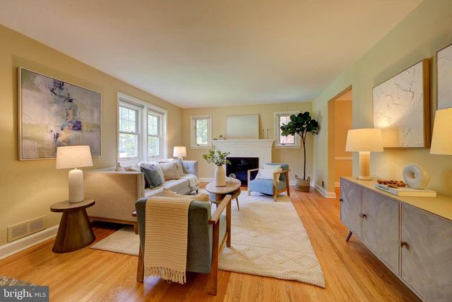 6717 44 Th Ave, House other with 3 bedrooms, 4 bathrooms and null parking in UNIVERSITY PARK MD | Image 4