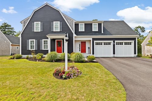 8 Cranberry Farm Rd, Plymouth, MA, 02360-2280 | Card Image