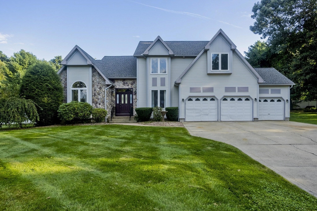 Cody Ln, Southwick, MA 01077
