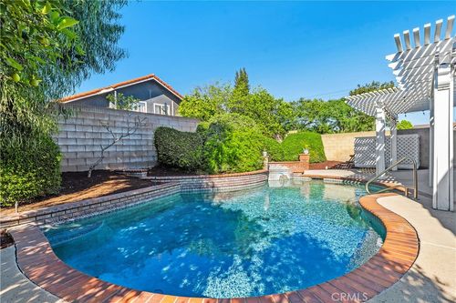 8219 Joshua Cir, Buena Park, CA, 90620-4039 | Card Image