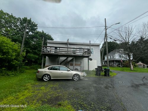 18 Railroad Ave, Berlin, NY, 12022-7734 | Card Image