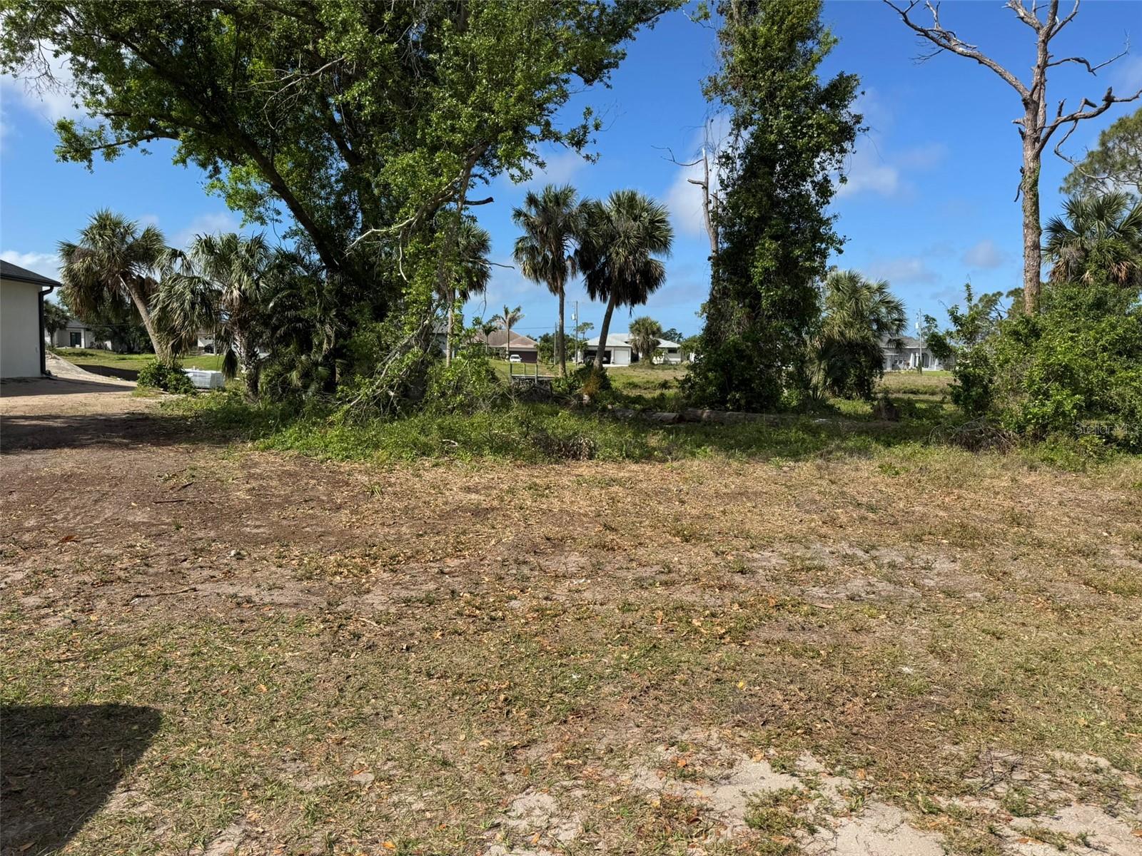 Land in ROTONDA WEST