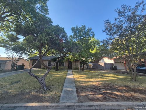 205 Maple Dr, Schertz, TX, 78154-1719 | Card Image