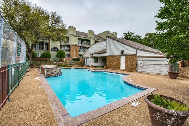 Community pool | Image 30