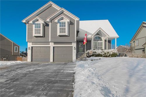 11024 N Skiles Ave, Kansas City, MO, 64157-8633 | Card Image