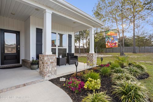 7336 Shearwater Way, Ocean Springs, MS, 39564-4588 | Card Image