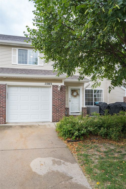 1503-5221 Village Run Ave, Des Moines, IA, 50317-4985 | Card Image