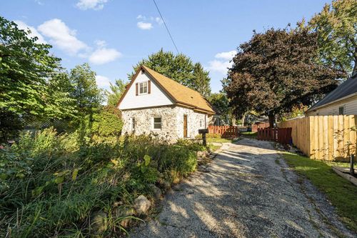 2012 Sunkist Avenue, Waukesha, WI, 53188 | Card Image