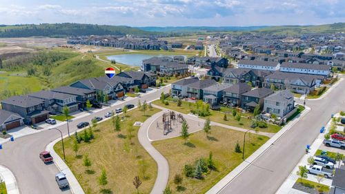 39 Creekstone Way Sw, Calgary, AB, T2X4R4 | Card Image