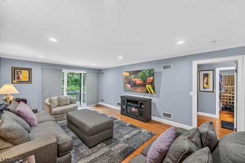 69 Peach Hill Ct, Ramsey, NJ, 07446-1232 | Card Image