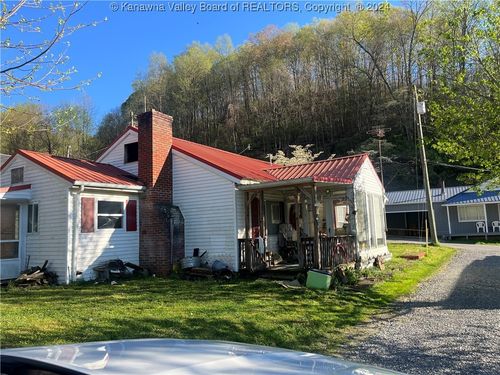 39 Madison Street, Chapmanville, WV, 25508 | Card Image