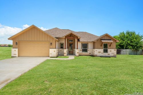 1710 Crooked Creek Dr, Pleasanton, TX, 78064 | Card Image