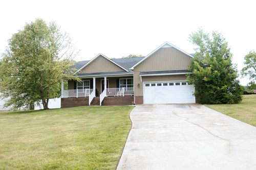 558 Village Rd, Cookeville, TN, 38506 | Card Image