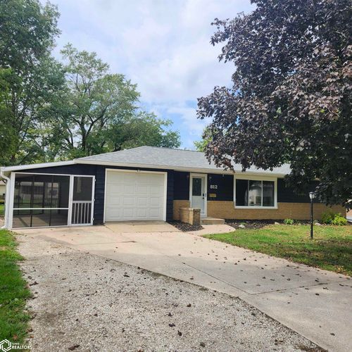 812 10th St N, Humboldt, IA, 50548-1337 | Card Image