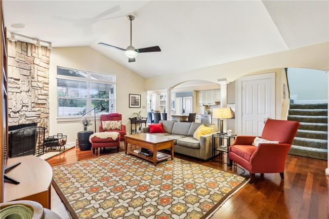 238 Berkeley Way, Condo with 3 bedrooms, 3 bathrooms and 2 parking in Monroeville PA | Image 10