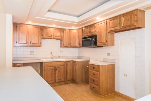 apt-607-555 S River Rd, Des Plaines, IL, 60016-8400 | Card Image