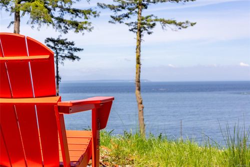 455 East Point Rd, Saturna Island, BC, V0N2Y0 | Card Image