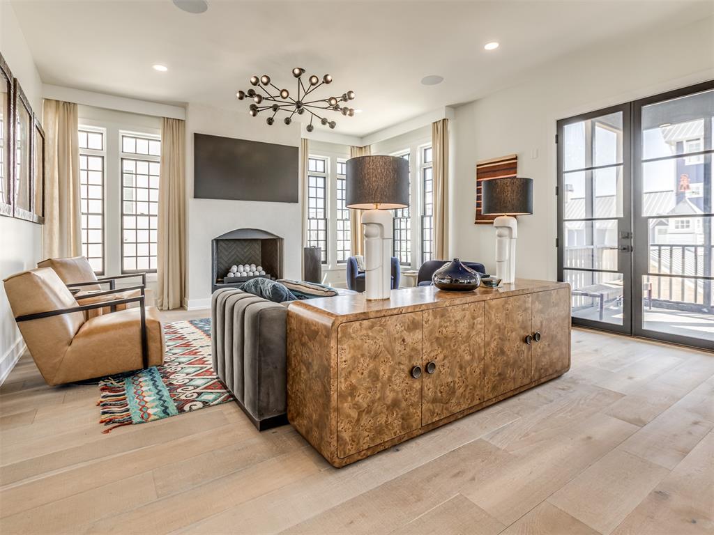 Residential in Carlton Landing 5