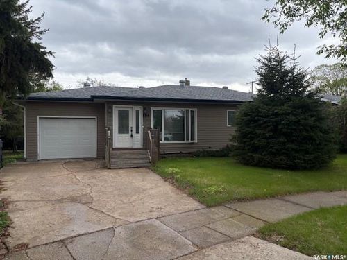 154 Shevchenko Cres, Canora, SK, S0A0T0 | Card Image