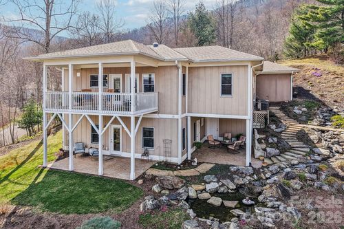 14 Chandra Ln, Clyde, NC, 28721-8631 | Card Image