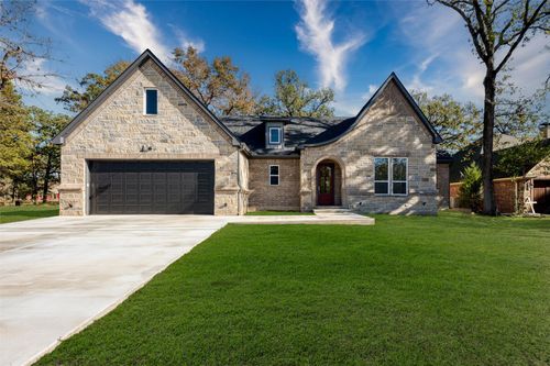 115 Enchanted Dr, Enchanted Oaks, TX, 75156-9002 | Card Image