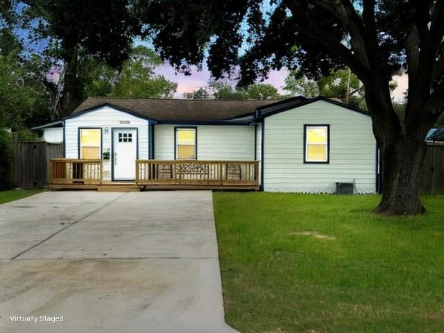 Elbridge Ln, Deer Park, TX 77536