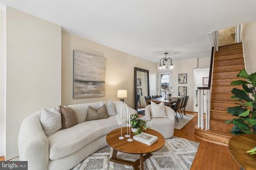 2438 Meredith St, PHILADELPHIA, PA, 19130-2522 | Card Image