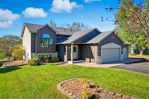 26230 Goodview Ave, Wyoming, MN, 55092-8358 | Card Image