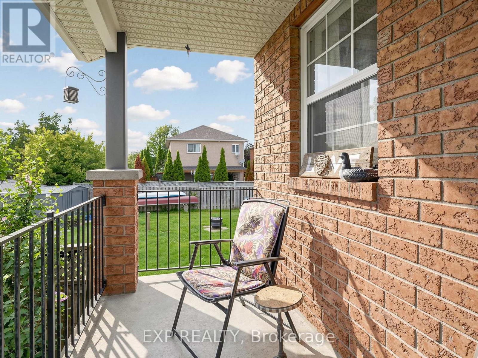 Residential in Georgina (Keswick South) 4
