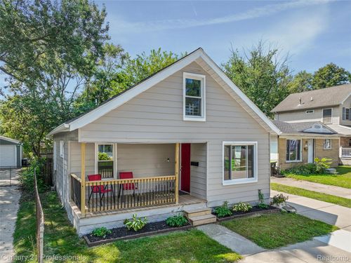 321 W Harwood Ave, Madison Heights, MI, 48071-3937 | Card Image