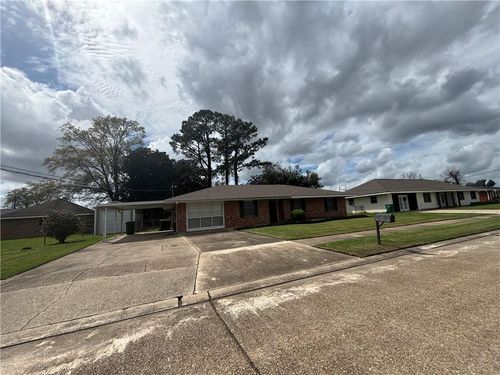 541 N Montz Ave, Gramercy, LA, 70052-3530 | Card Image